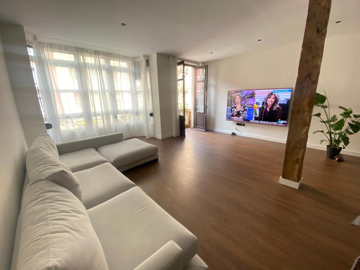 Bilbao Center Apartament Luaran gambar